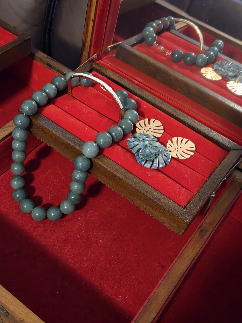 Teal Beaded Necklace with Palm Earings And White Enamled Bracele - Women Jewelry